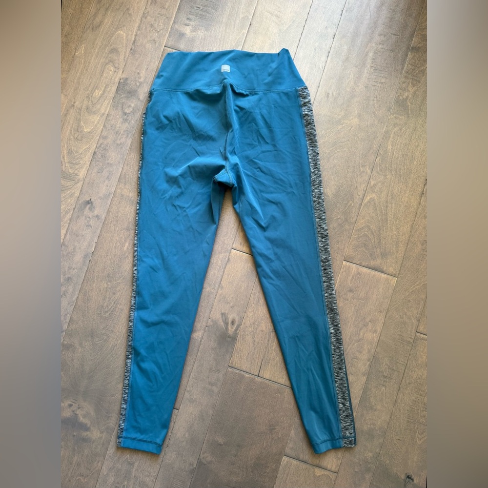Vuori Racer High-Rise Leggings - Picture 8 of 12